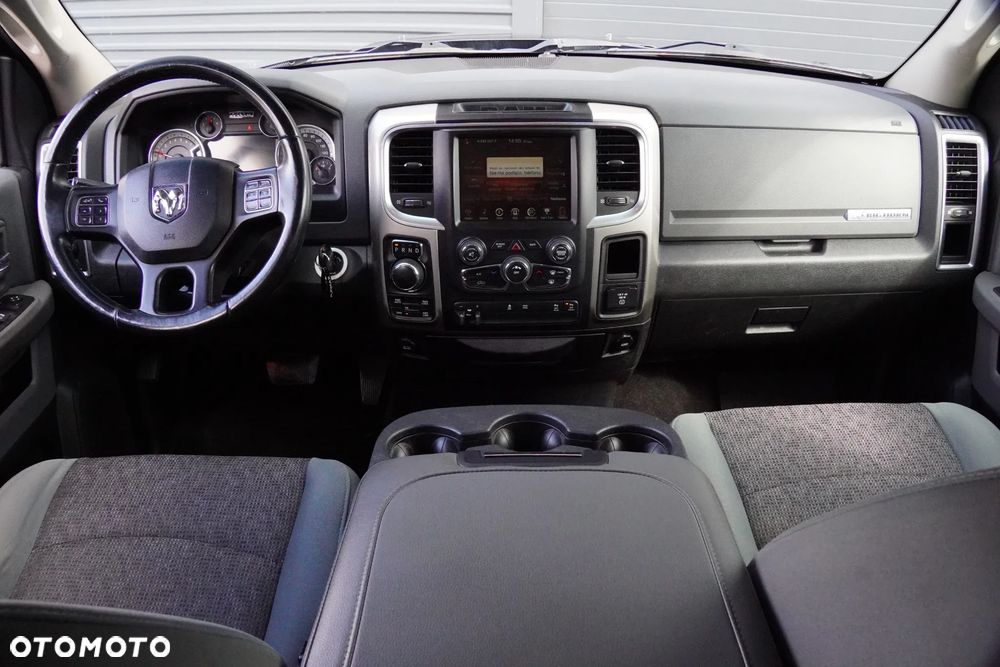 RAM 1500 Crew Cab Shortbed Bighorn - 30