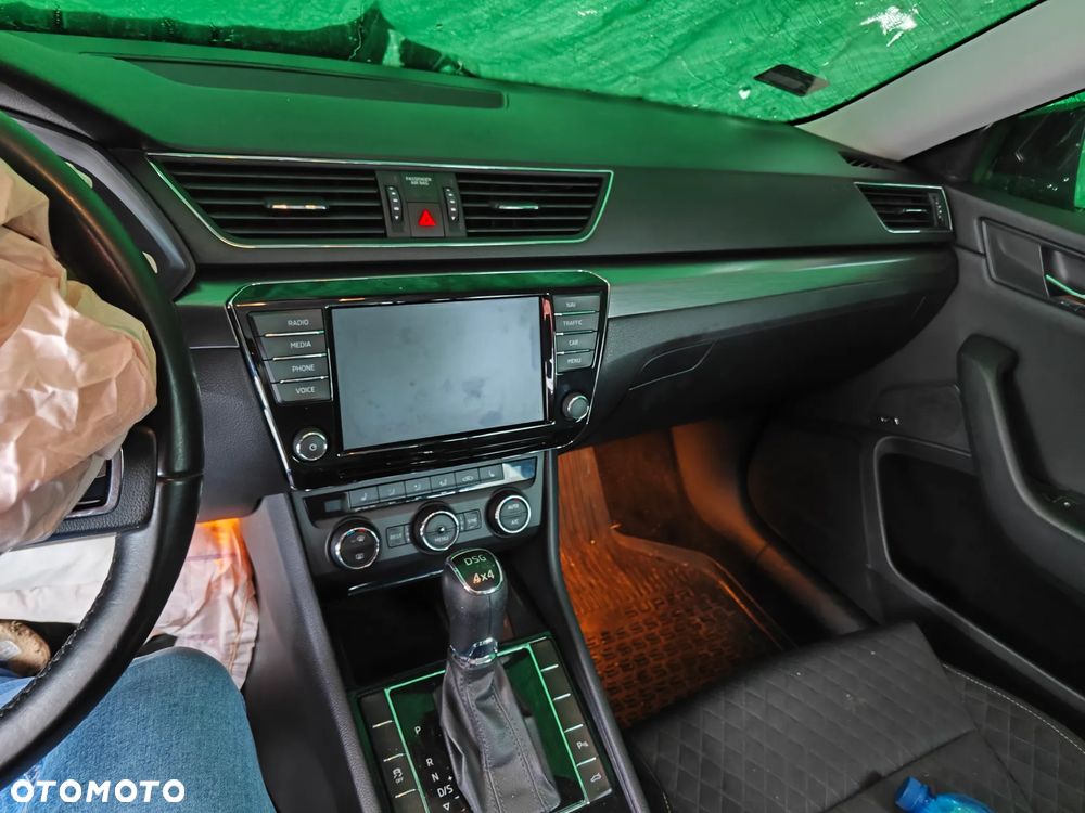 Skoda Superb 2.0 TSI 4x4 Style DSG - 10