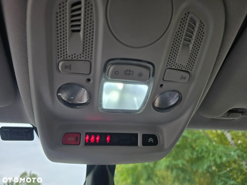 Citroën C4 1.6 HDi Attraction - 36