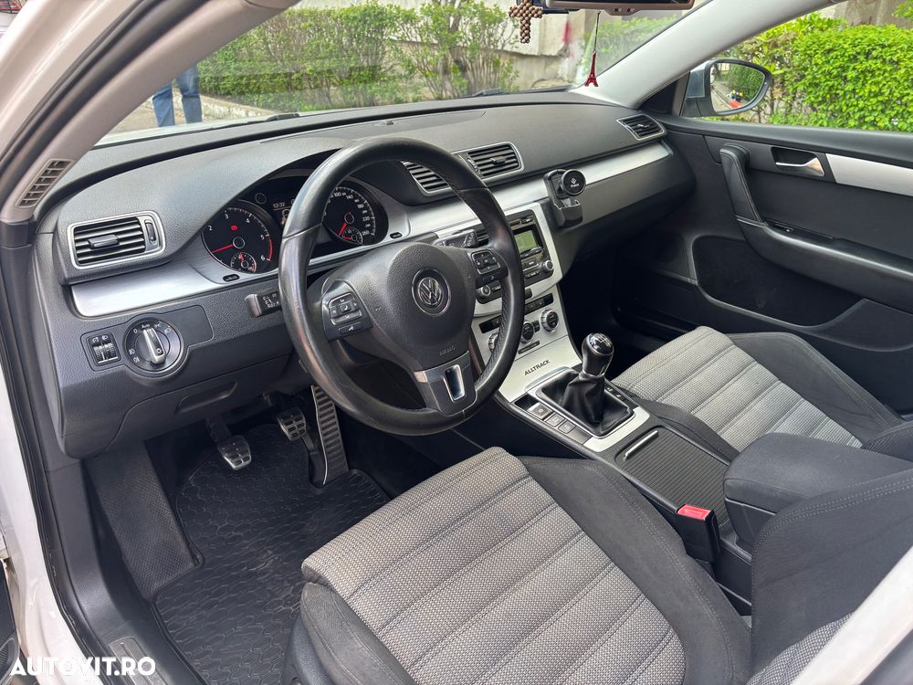 Volkswagen Passat Alltrack 2.0 TDI BlueMotion Technology - 8