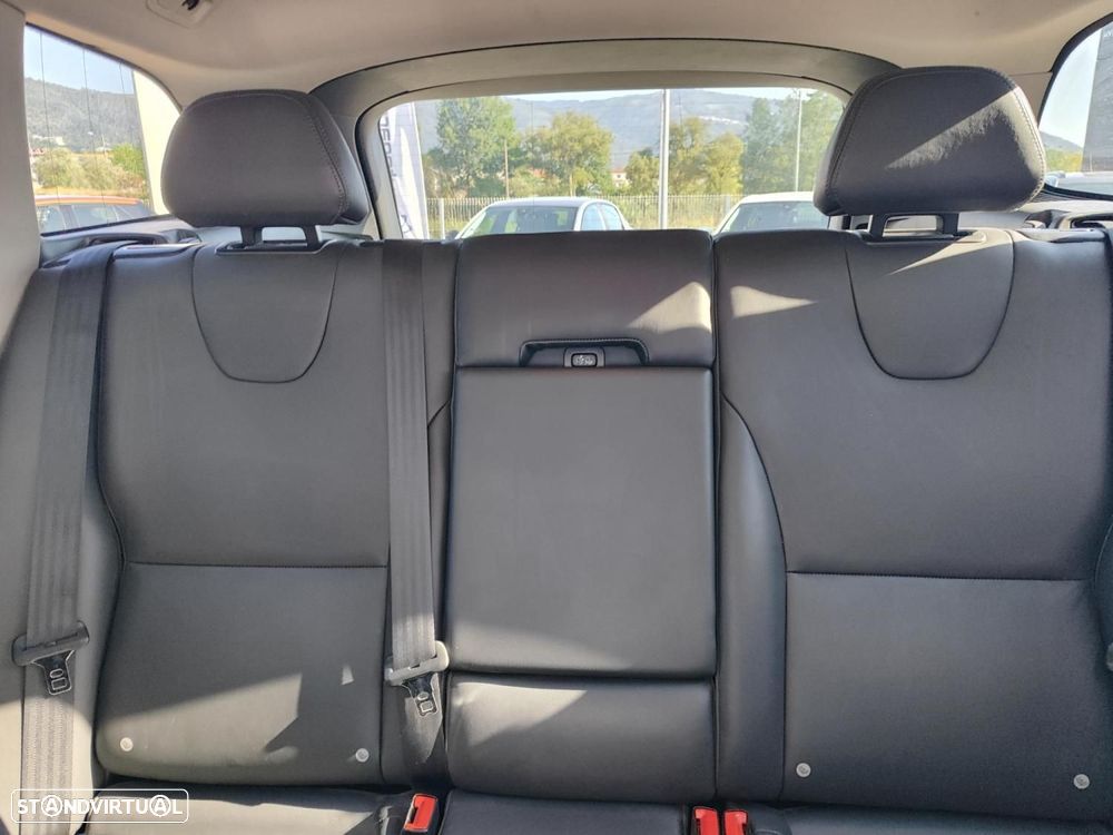 Volvo XC 60 2.0 D3 Summum - 12