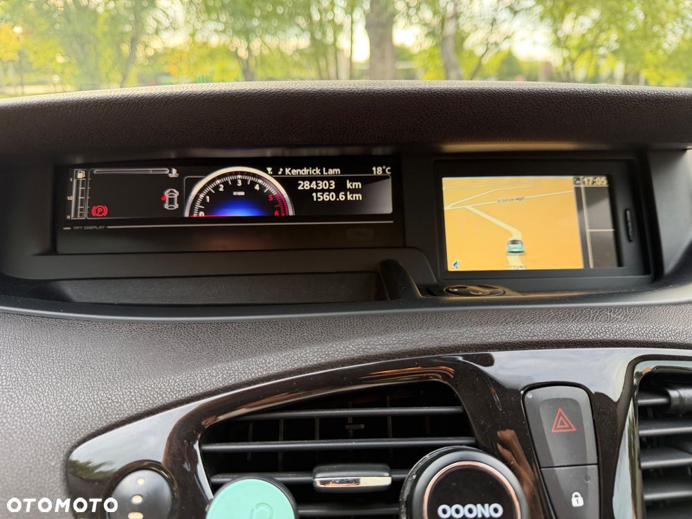Renault Scenic - 11