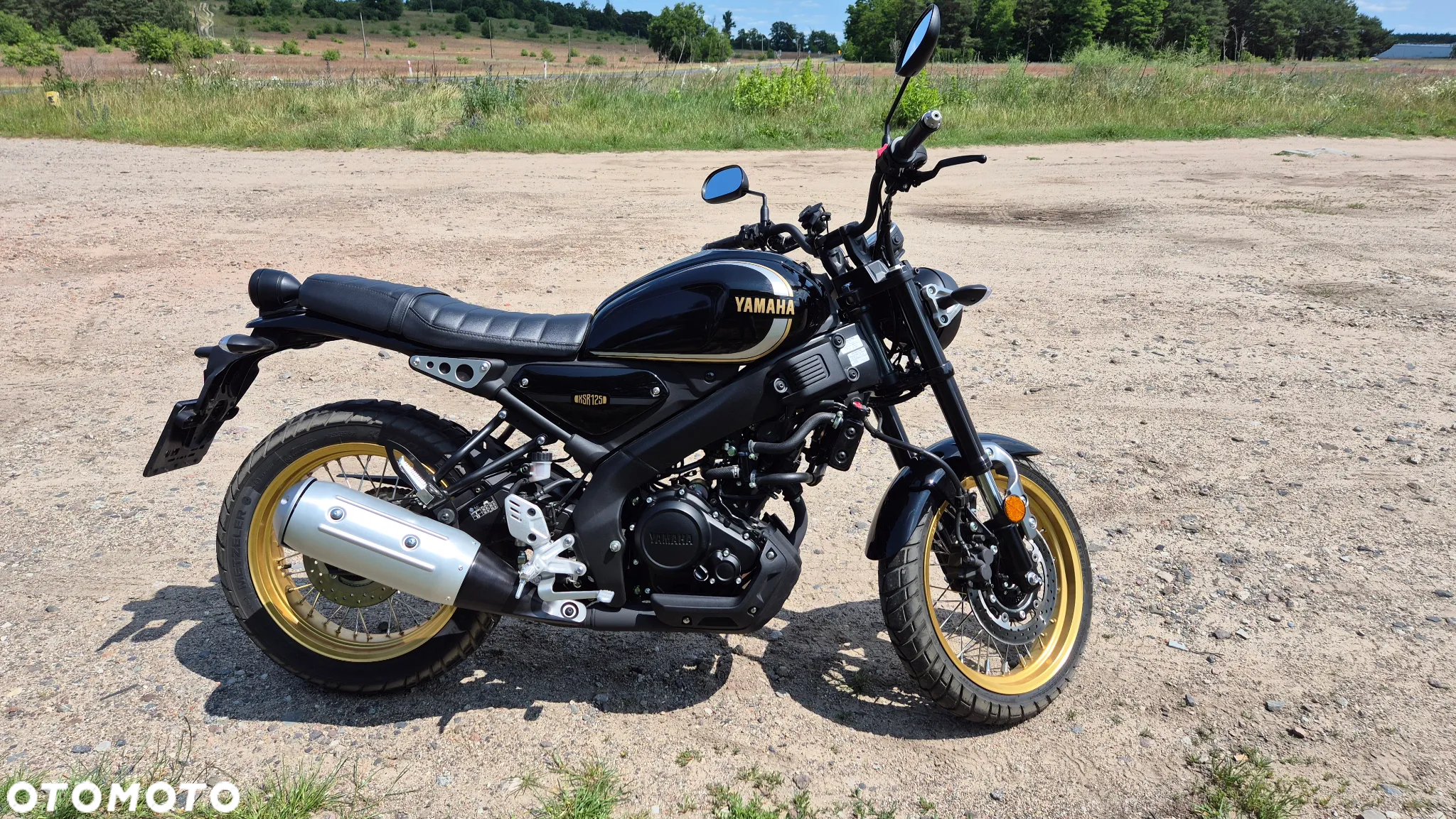 Yamaha XSR - 4