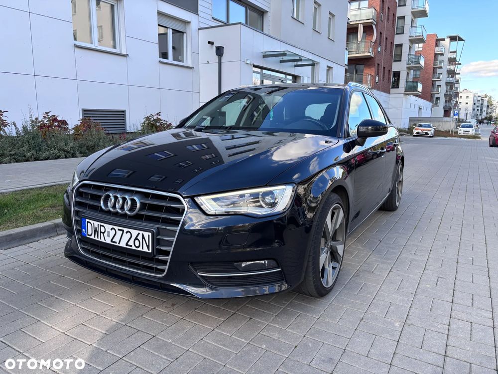 Audi A3 Sportback 2.0 TDI Ambiente - 2