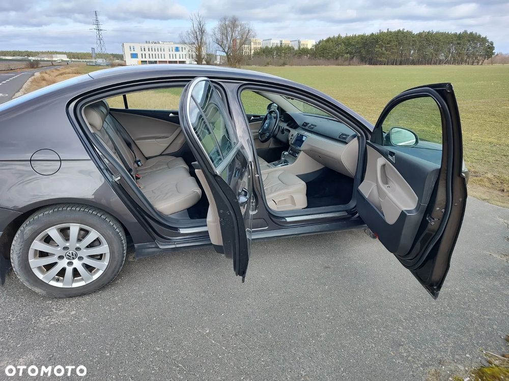 Volkswagen Passat 1.8 TSI Comfortline DSG - 15