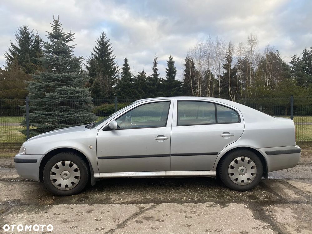 Skoda Octavia 1.6 Classic - 3