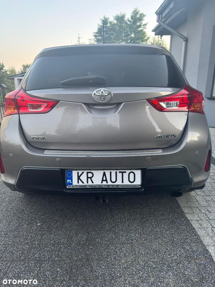 Toyota Auris 2.0 D-4D Prestige - 27