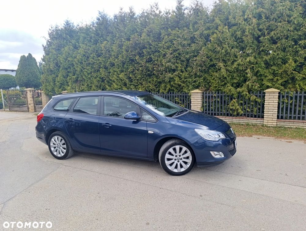 Opel Astra 1.6 Color Edition - 4