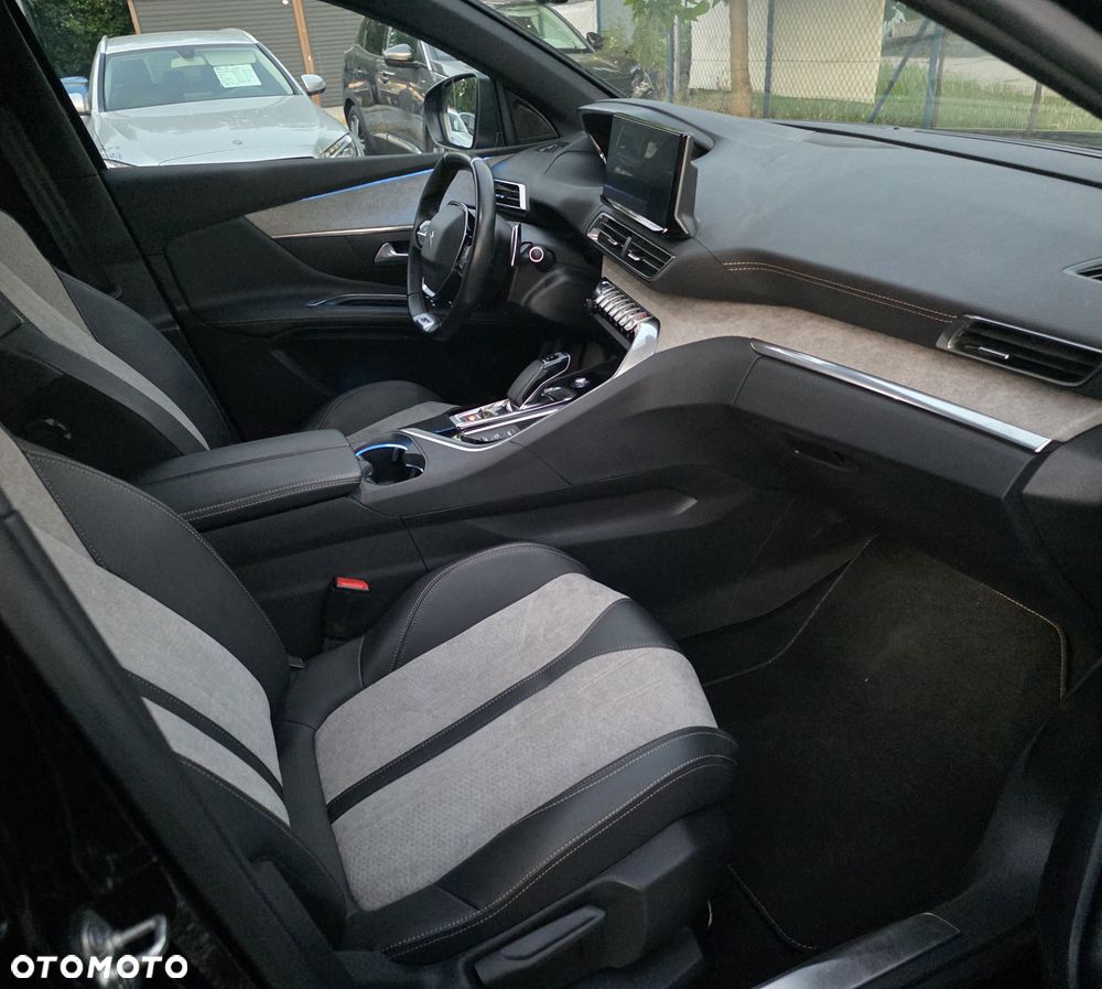 Peugeot 3008 1.6 PureTech HYbrid GT S&S EAT8 - 11