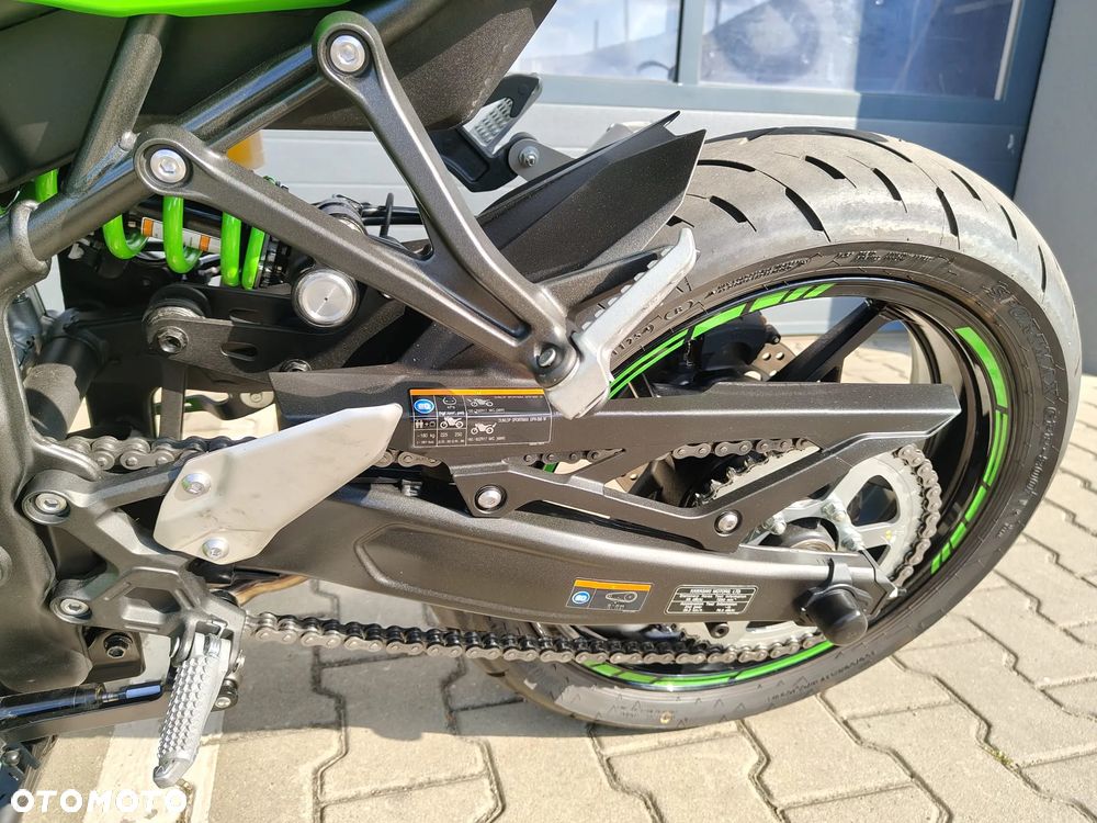 Kawasaki Ninja 400 - 21