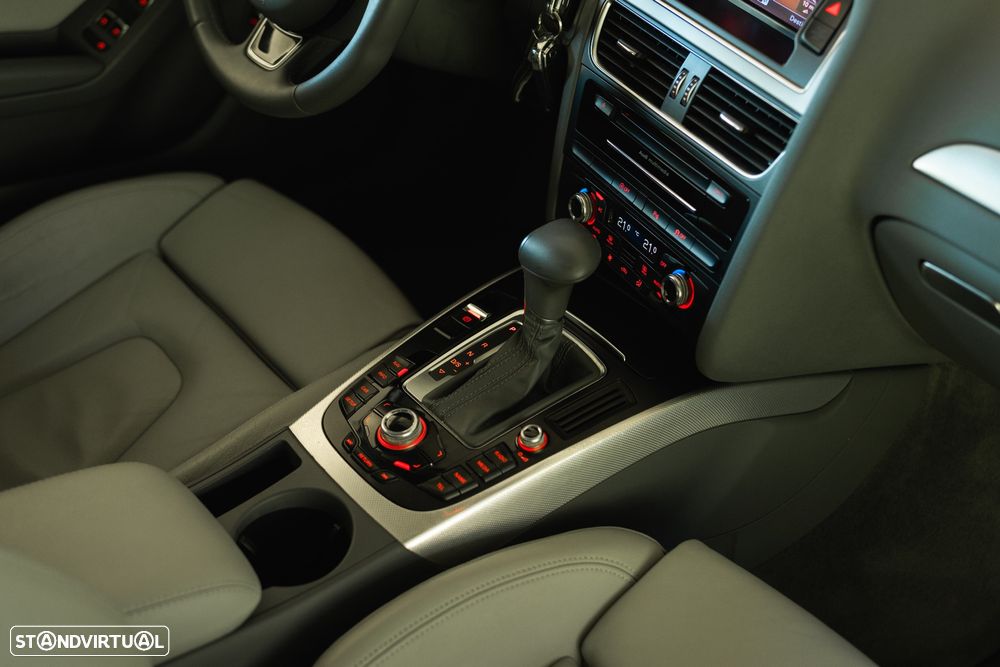 Audi A4 2.0 TDI multitronic Business Line Sport - 48