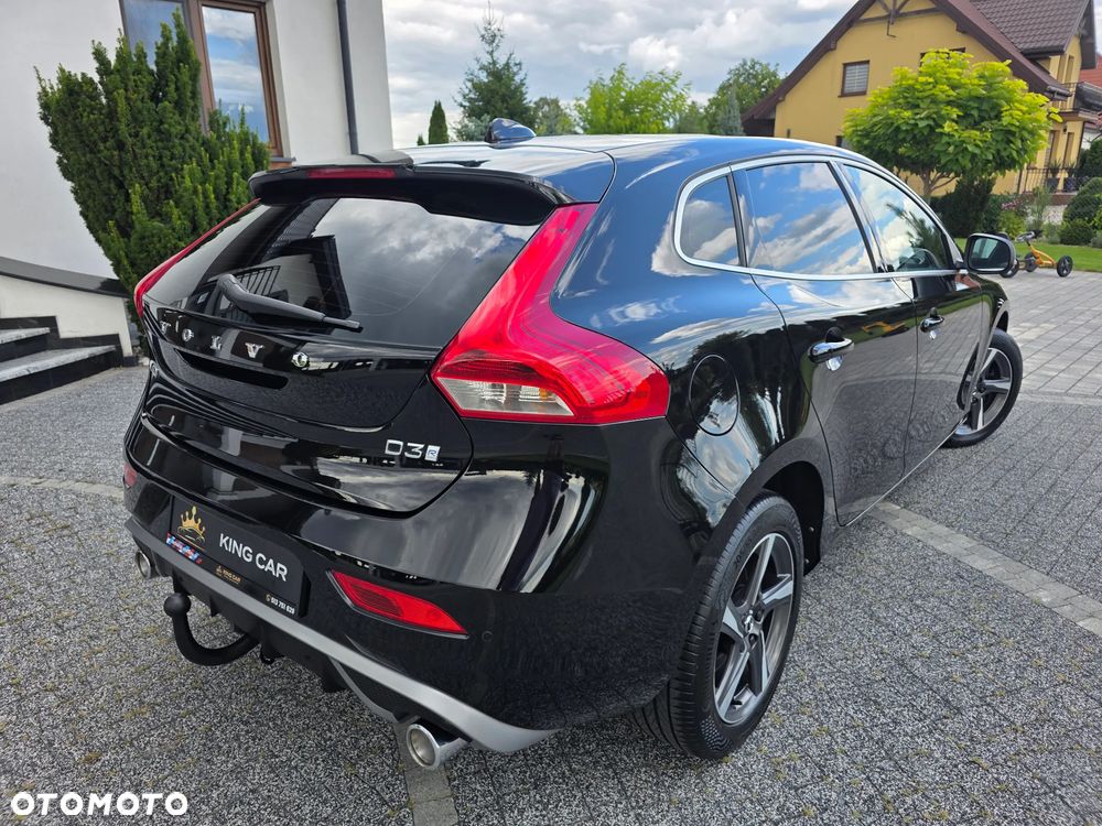 Volvo V40 D3 Geartronic RDesign - 15