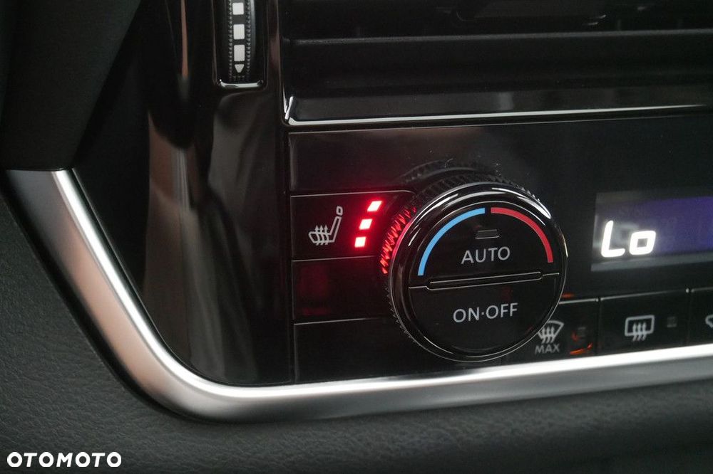 Nissan Qashqai 1.3 DIG-T MHEV N-Connecta Xtronic - 23