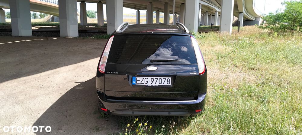 Ford Focus 2.0 TDCi DPF Titanium - 6