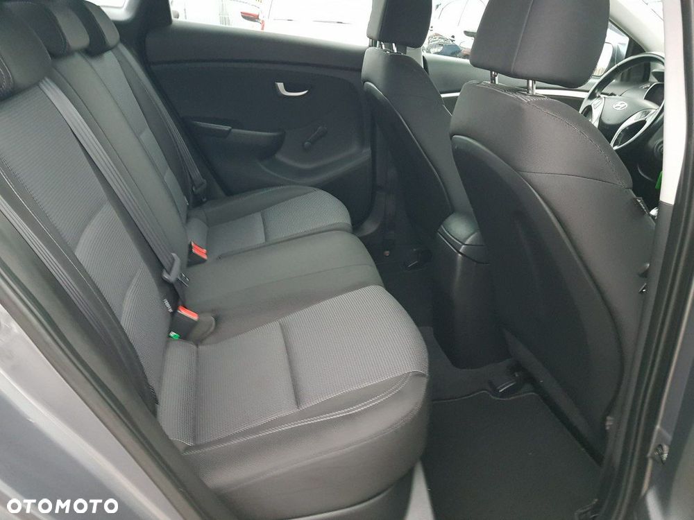 Hyundai i30 1.4 Classic + - 15