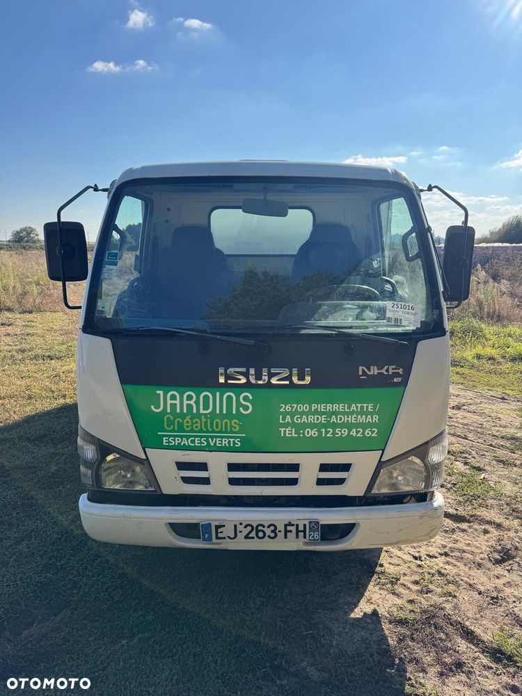 Isuzu Nkr - 5