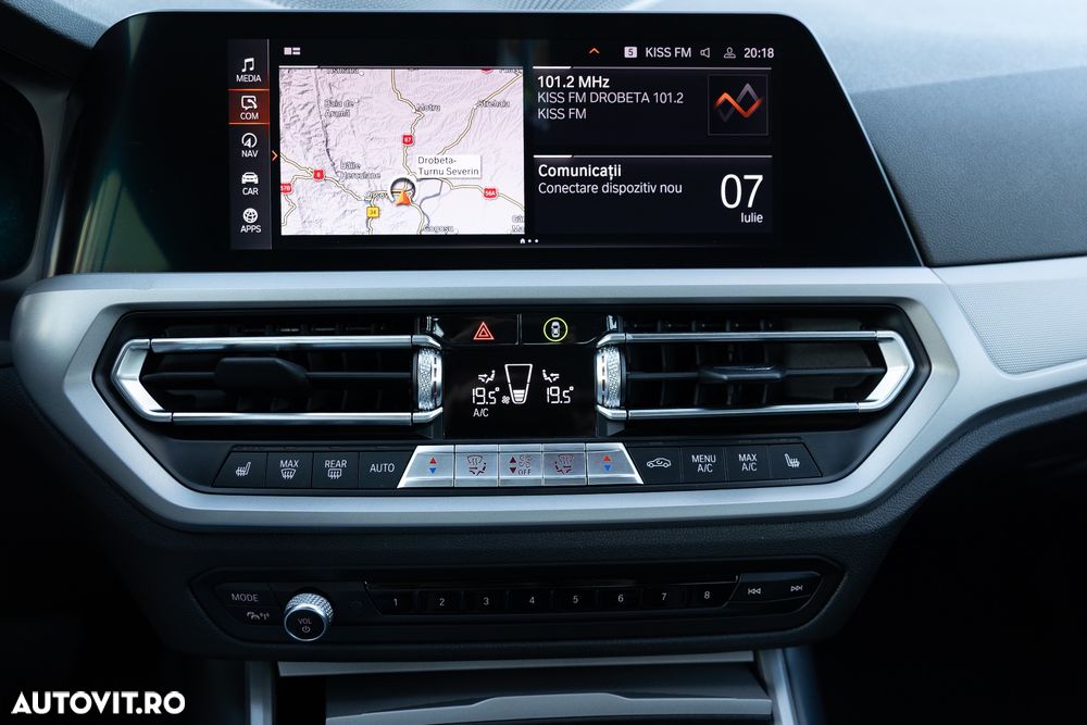 BMW Seria 3 318i AT - 9