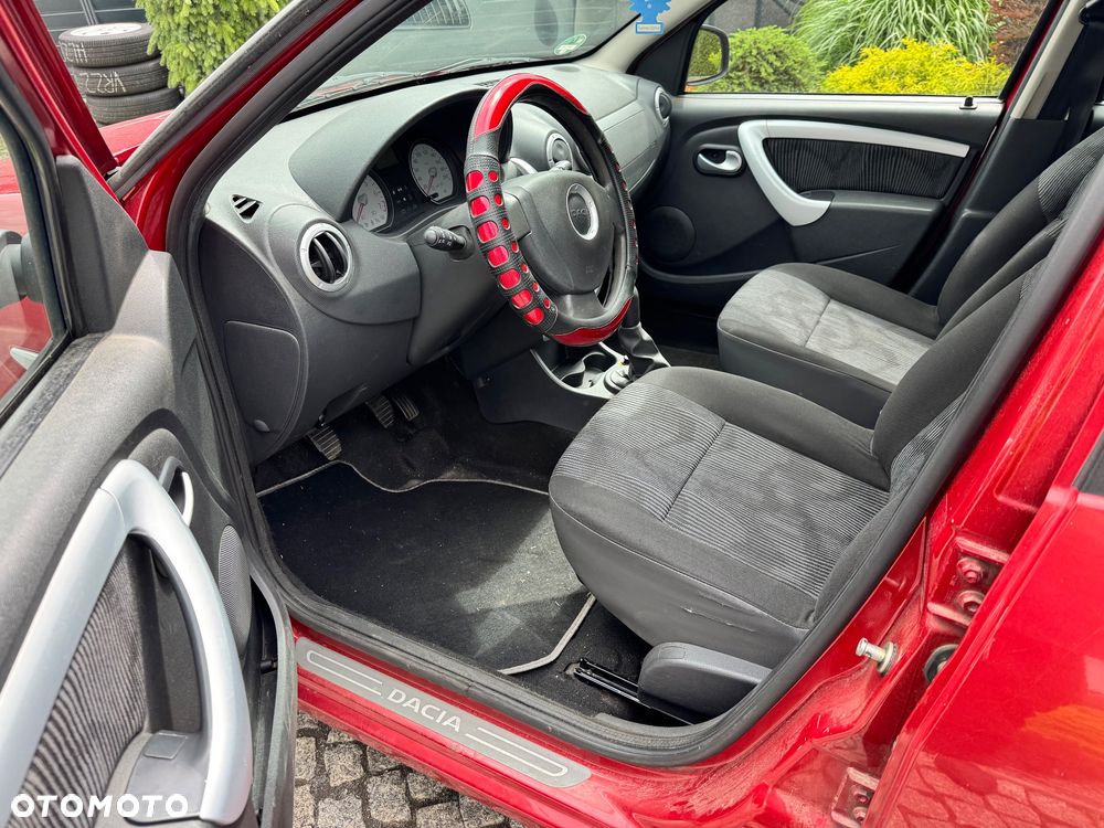 Dacia Sandero - 28