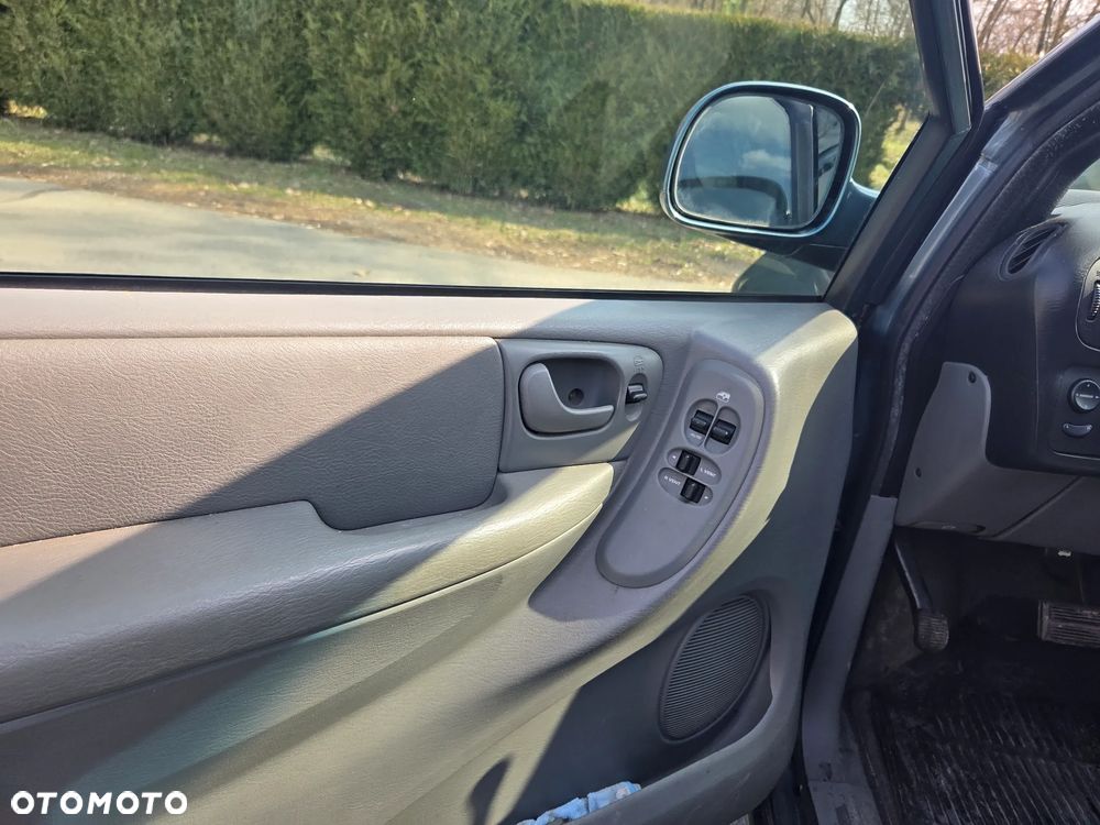 Dodge Grand Caravan 3.8 - 13