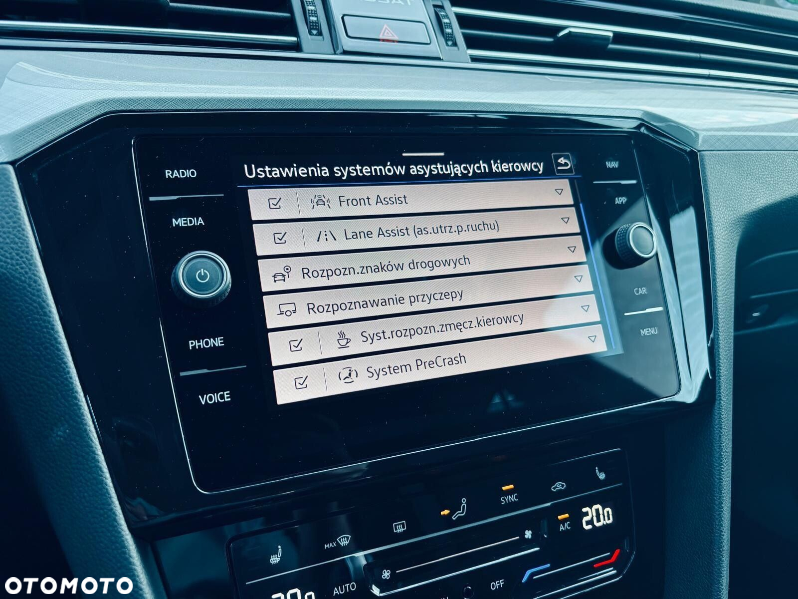 Volkswagen Passat 2.0 TDI Business DSG - 29