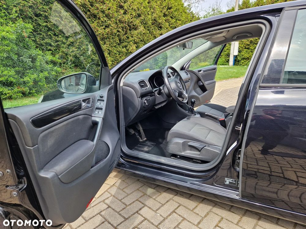 Volkswagen Golf 1.6 TDI Comfortline - 5