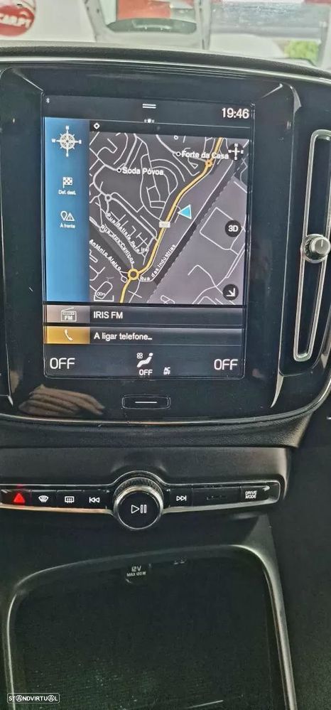 Volvo XC 40 1.5 T2 Momentum Plus Geartronic - 32