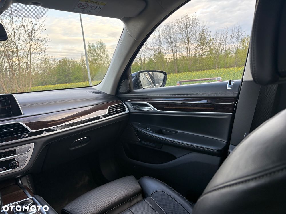 BMW Seria 7 730d xDrive - 15