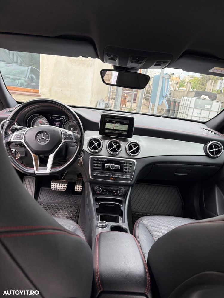 Mercedes-Benz GLA 220 CDI 4Matic 7G-DCT - 4