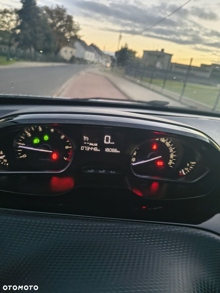 Peugeot 2008 - 3