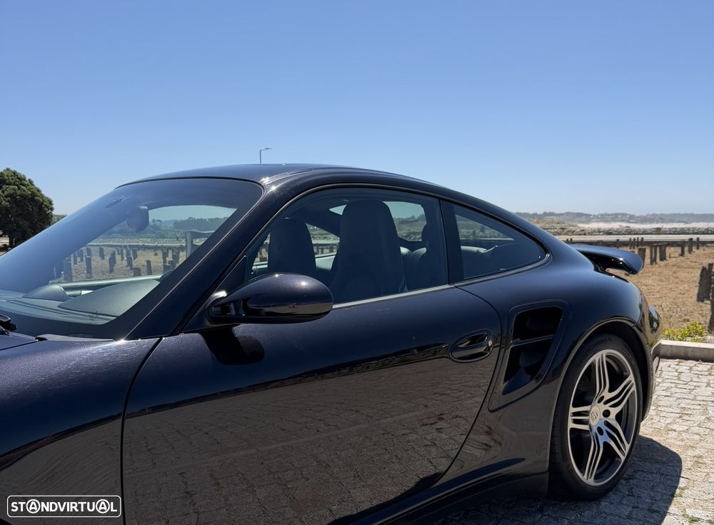 Porsche 911 (997) Turbo - 9