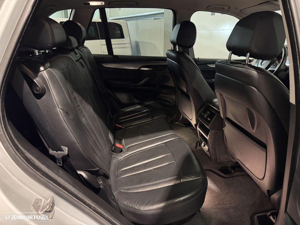 BMW X5 25 d sDrive Comfort 7L - 36