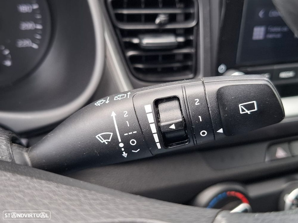 Kia Stonic 1.2 by FILA - 16
