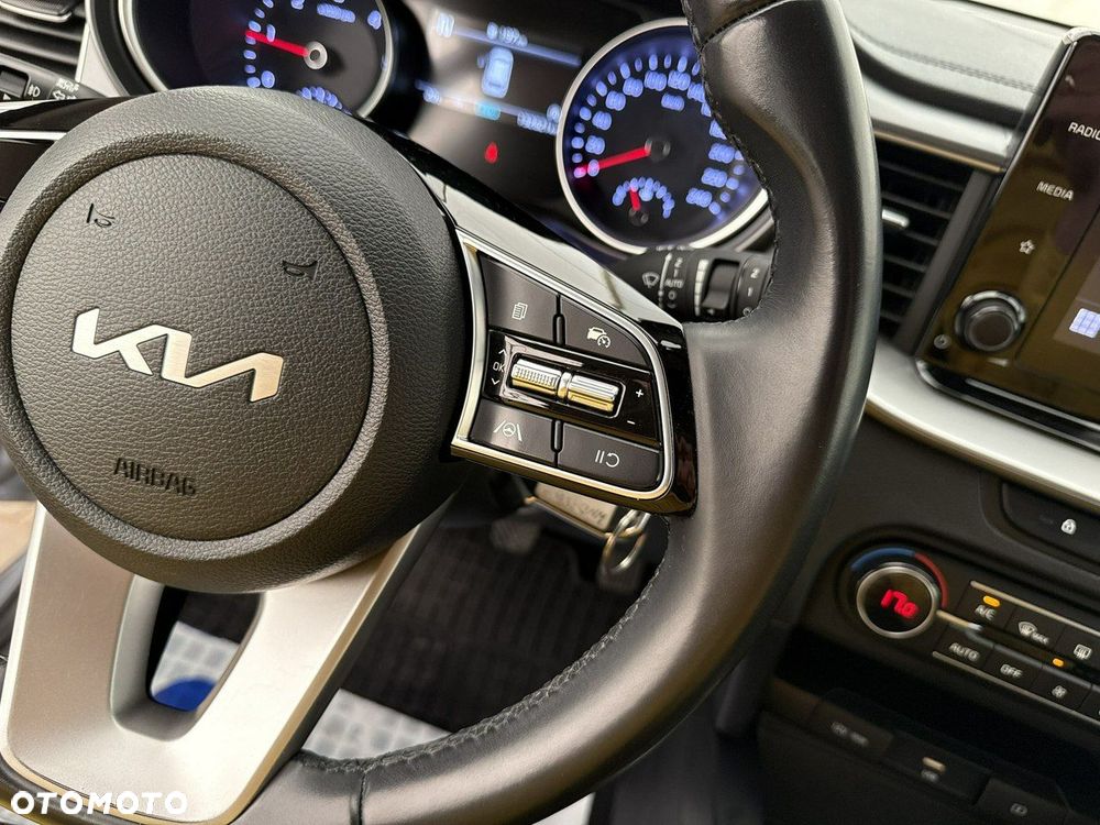 Kia Ceed - 26