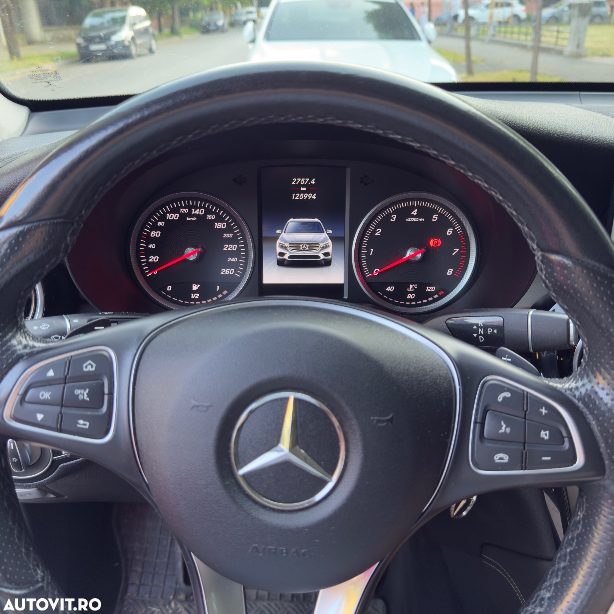 Mercedes-Benz GLC 250 4MATIC - 10