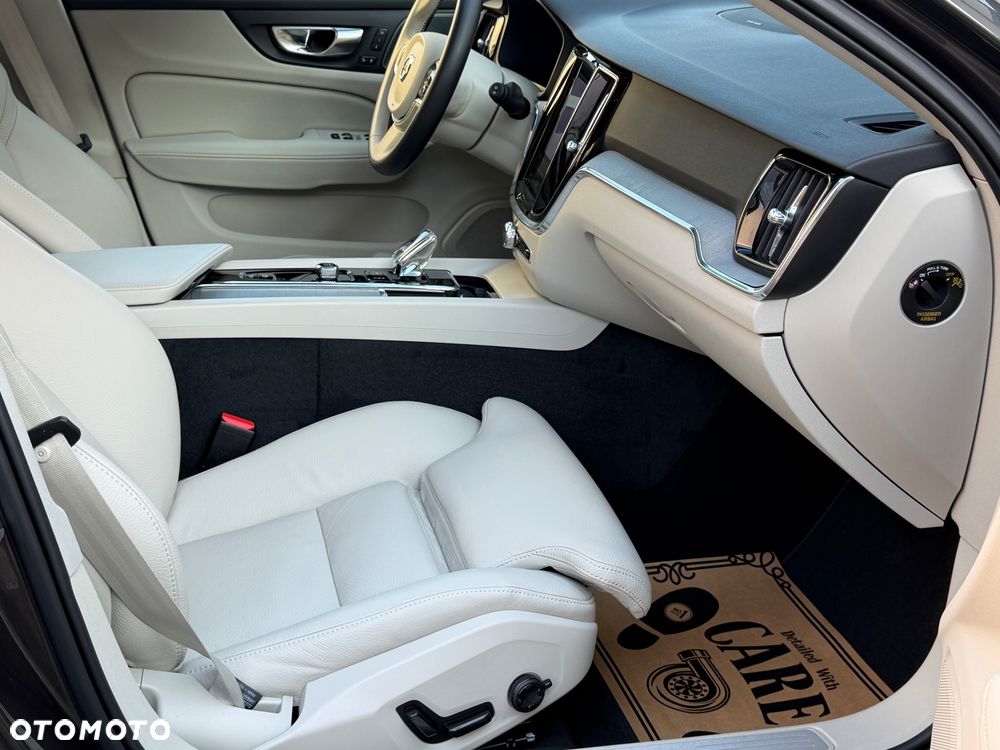 Volvo V60 B4 B DKG Inscription - 37