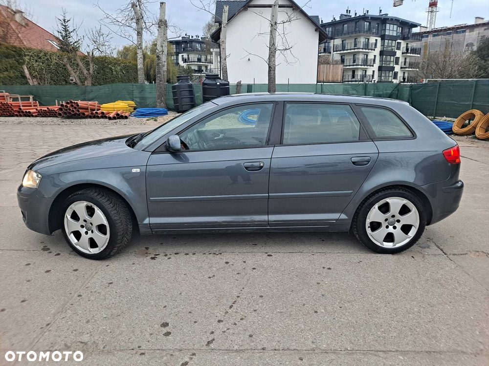 Audi A3 Sportback - 8
