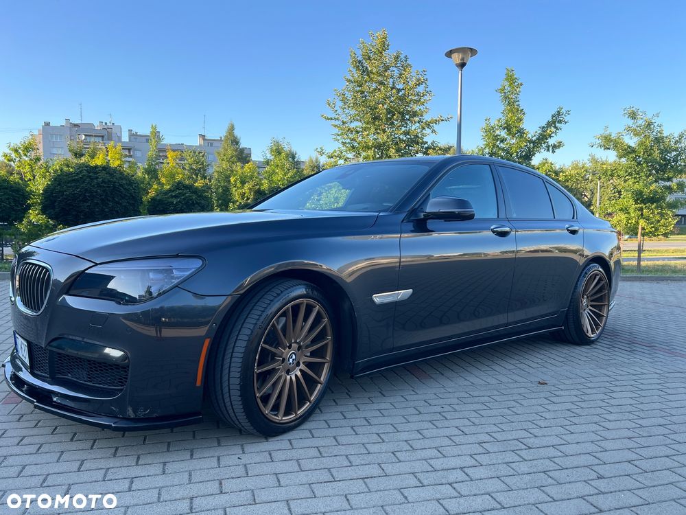 BMW Seria 7 740i - 7