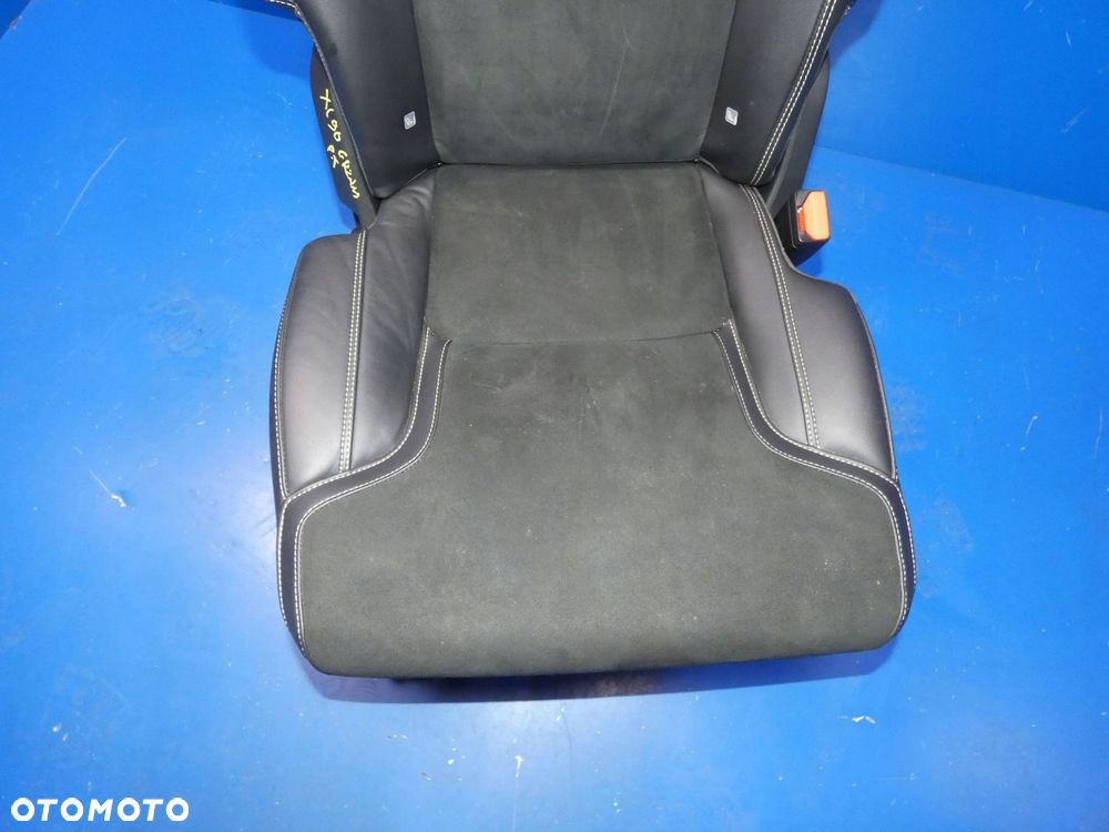 VOLVO XC90 II FOTEL PRAWY TYŁ II RZĄD R-DESIGN - 2