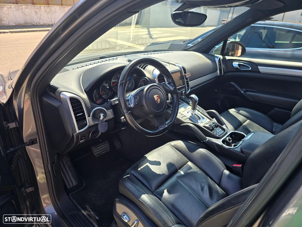 Porsche Cayenne II - 8