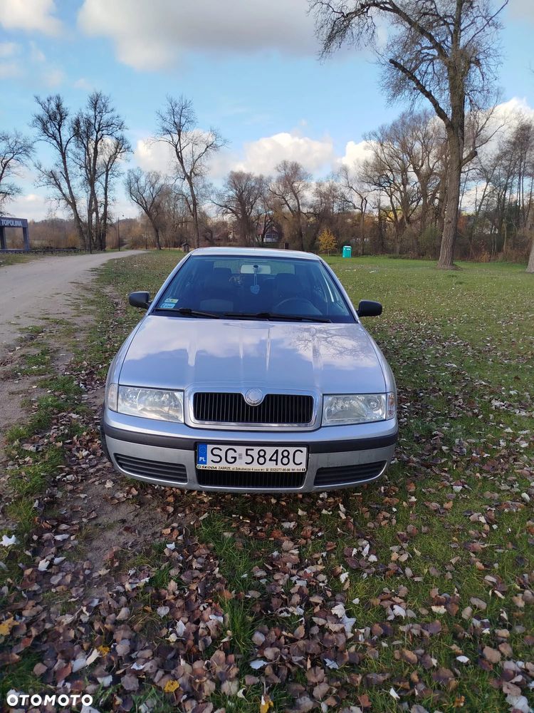 Skoda Octavia 1.6 Tour - 5