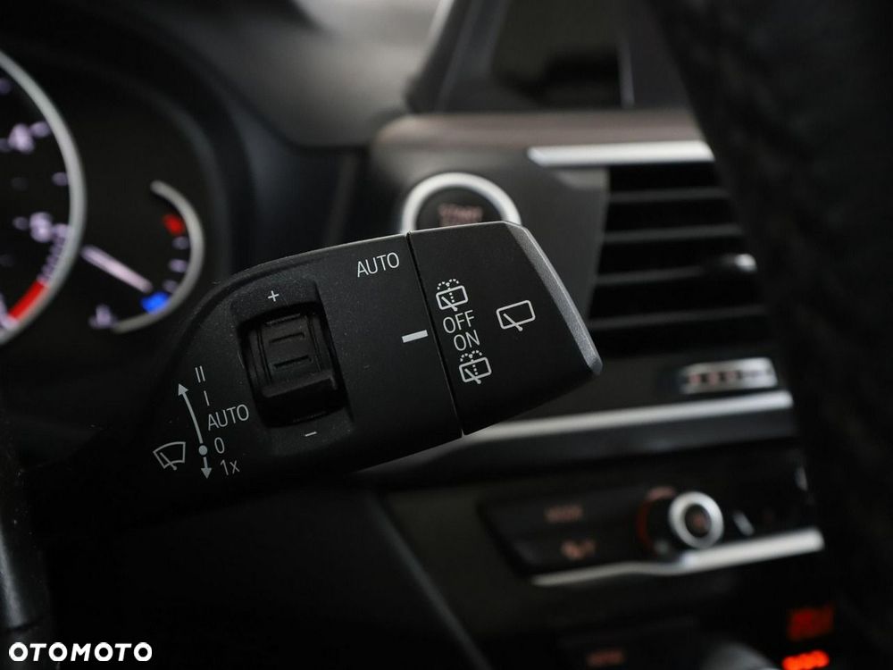 BMW X3 xDrive20d Advantage - 33