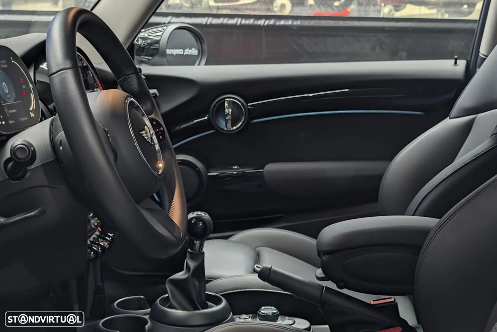 MINI 3 Portas Cooper Classic - 48