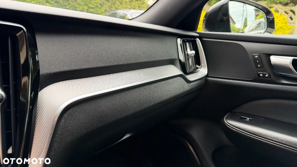 Volvo V60 B3 B Inscription - 33