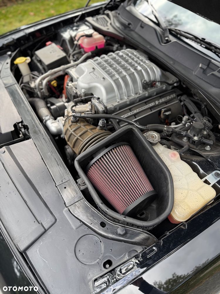 Dodge Challenger - 13