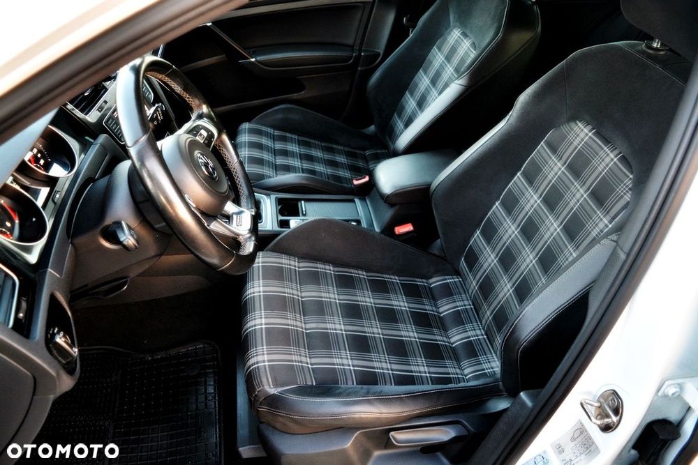 Volkswagen Golf GTD BlueMotion Technology - 20