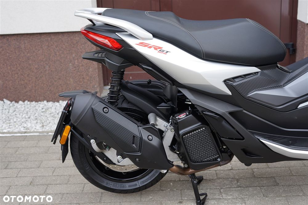 Aprilia SR - 5
