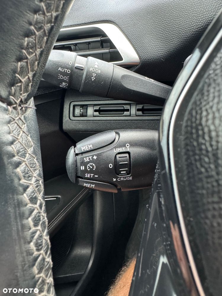 Peugeot 3008 BlueHDi 120 Stop & Start Allure - 14