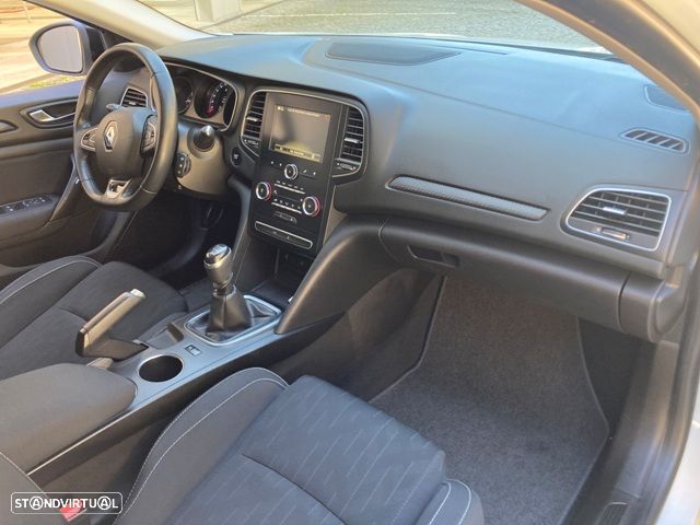 Renault Mégane Sport Tourer 1.3 TCe Limited - 31