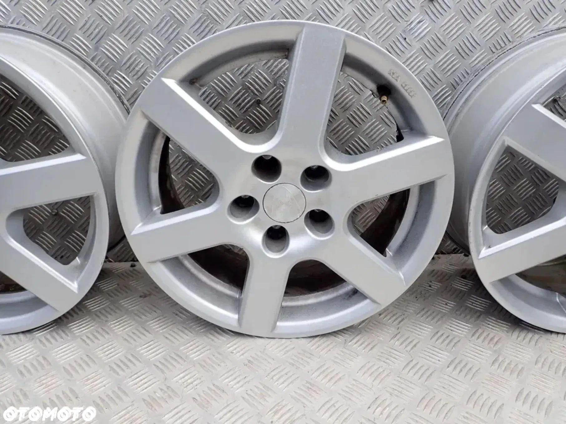FELGI ALUMINIOWE KIA HYUNDAI 5X114,3 ET40 7JX16 67.1 - 6