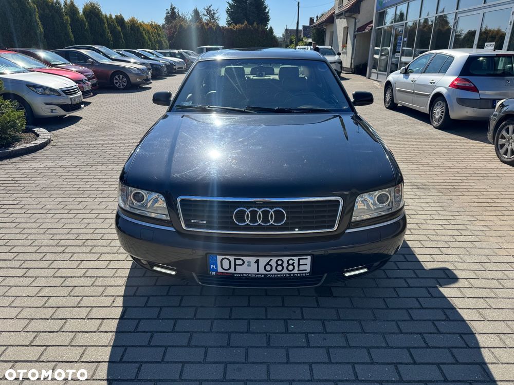 Audi A8 2001 photo 2